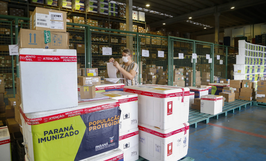 Distribuição de vacinas para o interior do estado.
Foto: Gilson Abreu/AEN