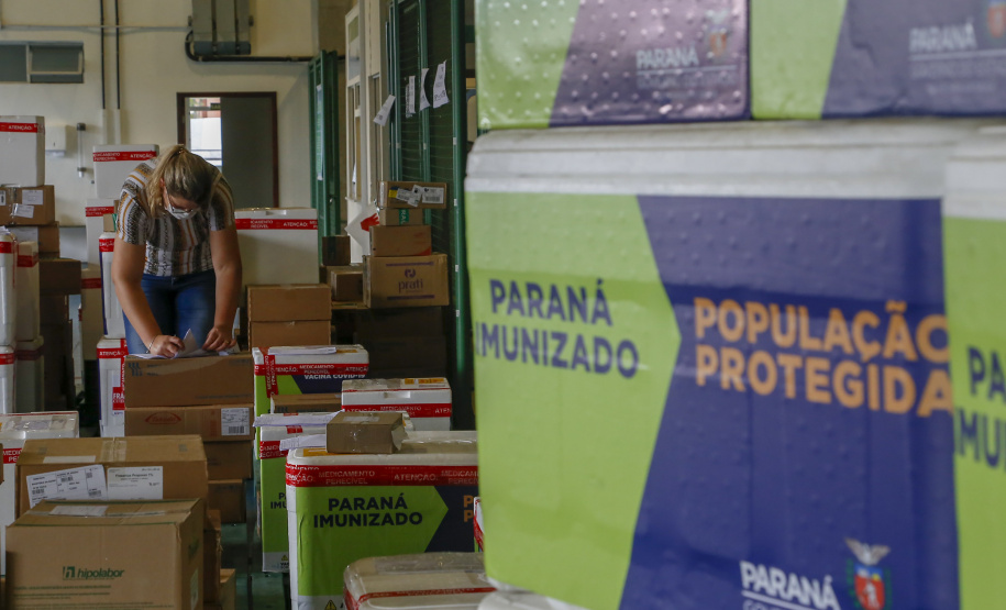 Distribuição de vacinas para o interior do estado.
Foto: Gilson Abreu/AEN