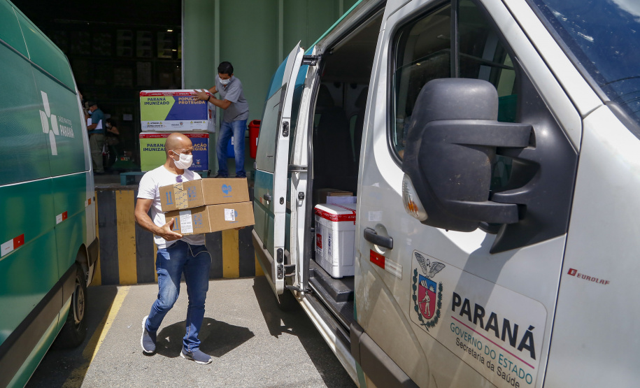 Distribuição de vacinas para o interior do estado.
Foto: Gilson Abreu/AEN
