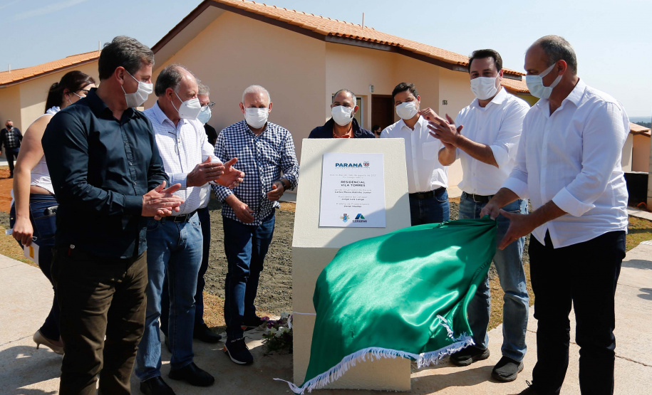 O governador Carlos Massa Ratinho Junior entrega nesta terça-feira (10) as chaves de 25 casas populares do Residencial Vila Torres a famílias de Prudentópolis, na região Centro-Sul do Paraná. Foto: Jonathan Campos/AEN