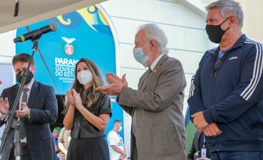 O Governo do Estado lança nesta terça-feira (10) o Programa Pedala Paraná. O vice-governador Darci Piana, a primeira-dama Luciana Saito Massa, o superintendente do Esporte, Helio Wirbiski, e o secretário de Estado da Saúde, Beto Preto, participam da cerimônia, que também reunirá ciclistas e a comunidade esportiva.Foto: Valdelino Pontes