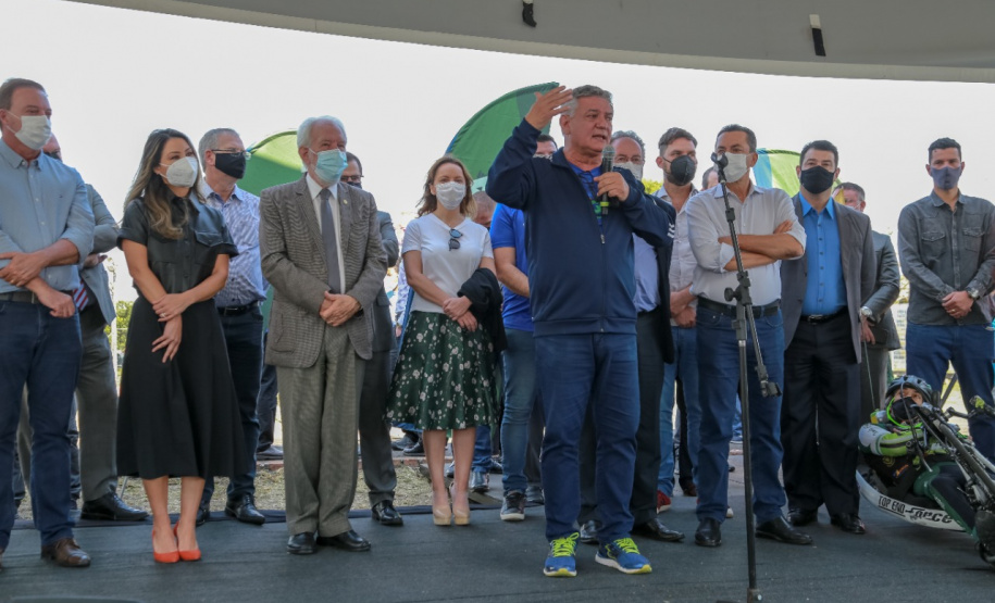 O Governo do Estado lança nesta terça-feira (10) o Programa Pedala Paraná. O vice-governador Darci Piana, a primeira-dama Luciana Saito Massa, o superintendente do Esporte, Helio Wirbiski, e o secretário de Estado da Saúde, Beto Preto, participam da cerimônia, que também reunirá ciclistas e a comunidade esportiva.Foto: Valdelino Pontes