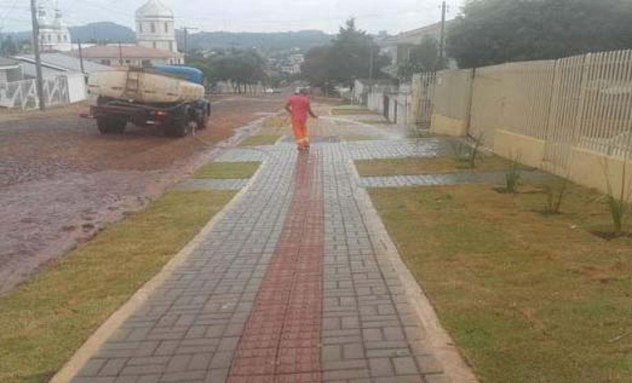 O Governo do Paraná efetuou pagamentos, que somados, chegam aos R$ 30.854.362,69 para ações ao desenvolvimento urbano em 14 dos Municípios que integram a Associação dos Municípios do Centro do Paraná (AMOCENTRO). - curitiba, 10/08/2021 - Foto: SEDU