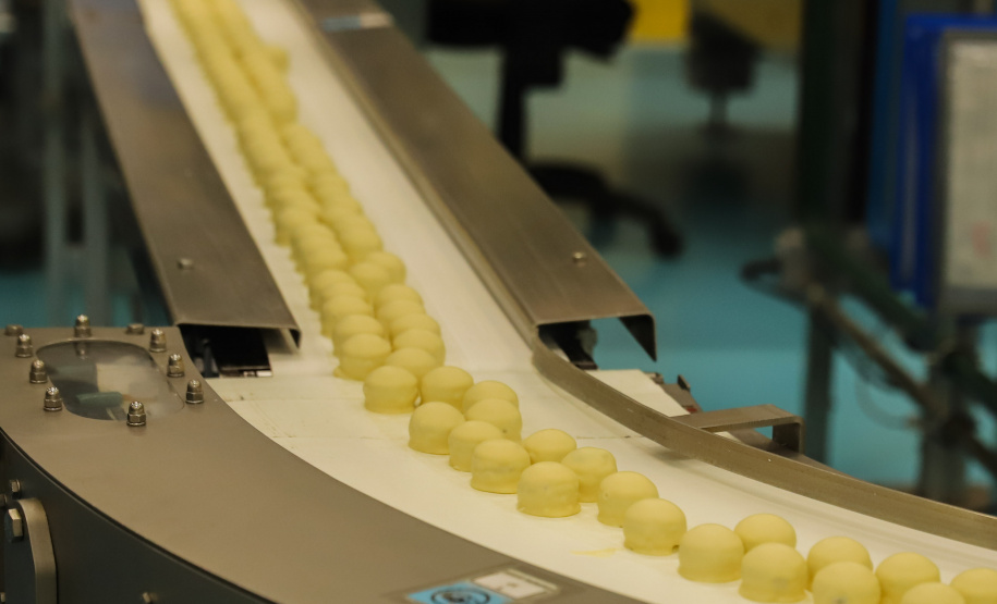 Mondelez O governador Carlos Massa Ratinho Junior visita  nesta terça-feira (10) ,  a empresa Mondelez na Cidade Industrial de Curitiba. Curitiba, 10/08/2021. Foto: Geraldo Bubniak/AEN