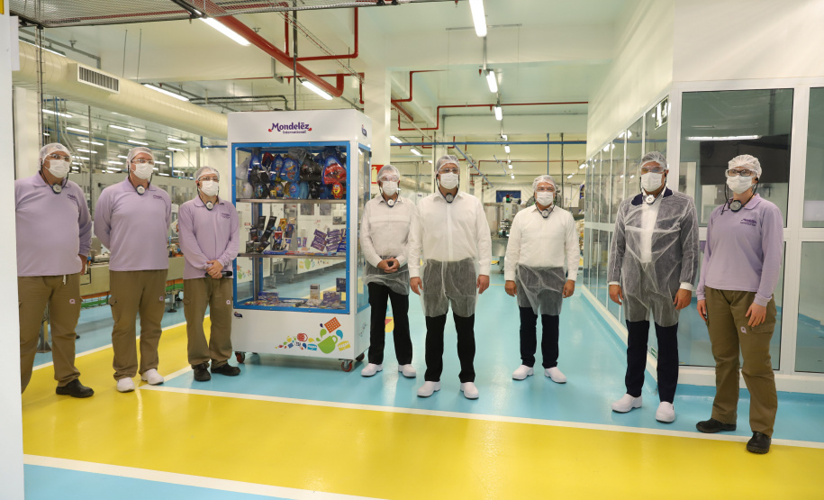 Mondelez O governador Carlos Massa Ratinho Junior visita  nesta terça-feira (10) ,  a empresa Mondelez na Cidade Industrial de Curitiba. Curitiba, 10/08/2021. Foto: Geraldo Bubniak/AEN