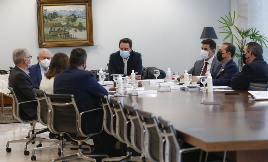 Estado e Receita Federal discutem implantação de Porto Seco em Santo Antônio do Sudoeste
Foto: Jonathan Campos/AEN