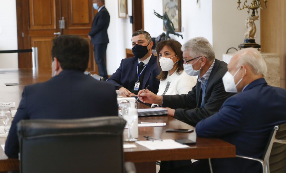 Estado e Receita Federal discutem implantação de Porto Seco em Santo Antônio do Sudoeste
Foto: Jonathan Campos/AEN