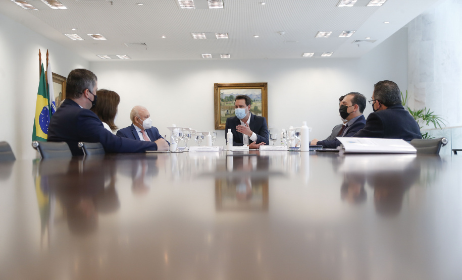 Estado e Receita Federal discutem implantação de Porto Seco em Santo Antônio do Sudoeste
Foto: Jonathan Campos/AEN