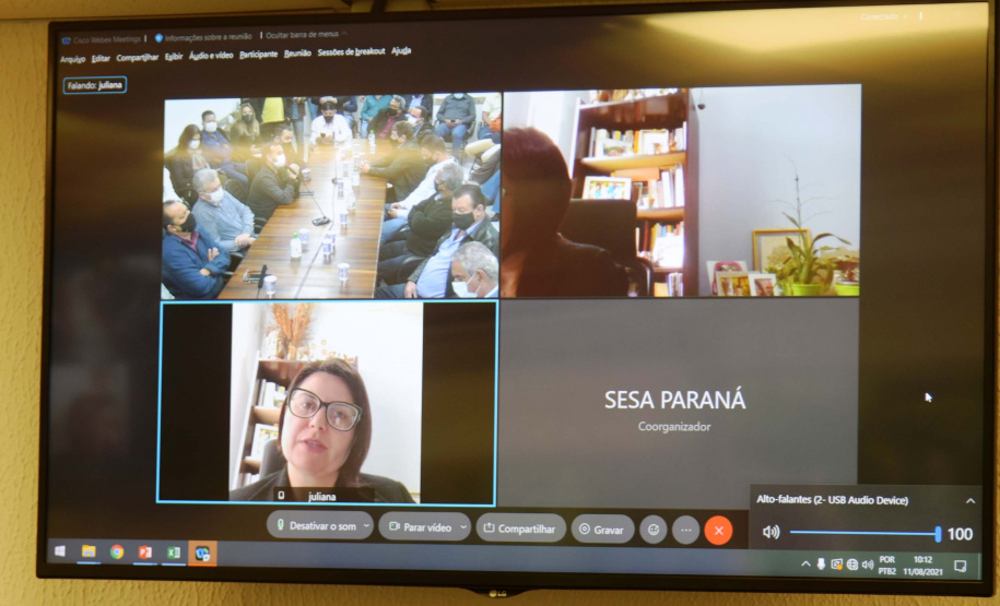 O secretário de Estado da Saúde, Beto Preto, recebeu hoje (11) os prefeitos da região de Maringá para discutir o fortalecimento do Samu Norte Novo, vacinação contra a Covid-19 e tratativas para liberação de recursos já aprovados para o Consórcio Público Intermunicipal de Saúde do Setentrião Paranaense (Cisamusep).Foto: Américo Antonio/SESA