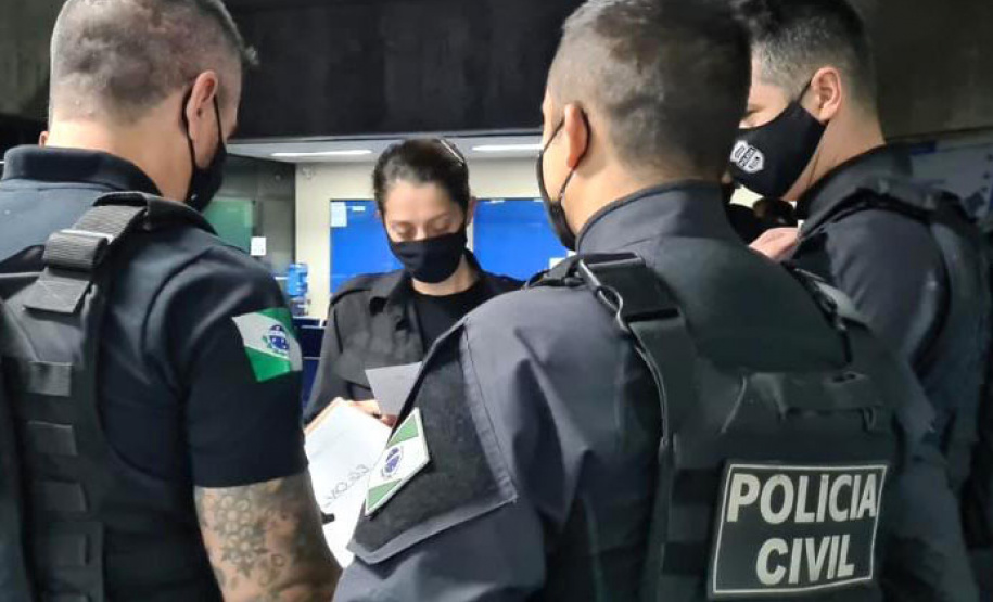 Uma força tarefa envolvendo a Polícia Civil do Paraná (PCPR), a Receita Federal, as Receitas Estaduais do Paraná, Minas Gerais e São Paulo e Instituto de Criminalística do Paraná está nas ruas, desde as primeiras horas da manhã desta quinta-feira (12), para cumprir dez mandados de busca e apreensão. - Curitiba, 12/08/2021 - Foto: PCPR