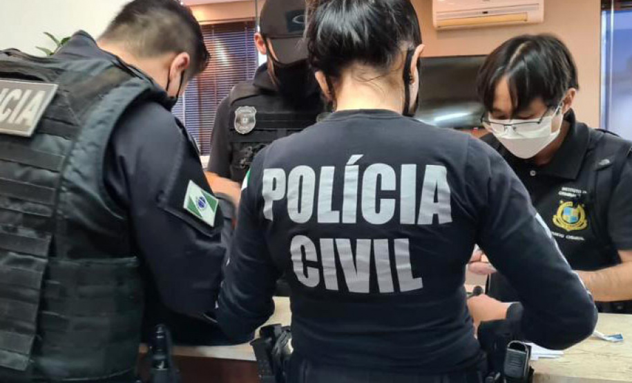 Uma força tarefa envolvendo a Polícia Civil do Paraná (PCPR), a Receita Federal, as Receitas Estaduais do Paraná, Minas Gerais e São Paulo e Instituto de Criminalística do Paraná está nas ruas, desde as primeiras horas da manhã desta quinta-feira (12), para cumprir dez mandados de busca e apreensão. - Curitiba, 12/08/2021 - Foto: PCPR