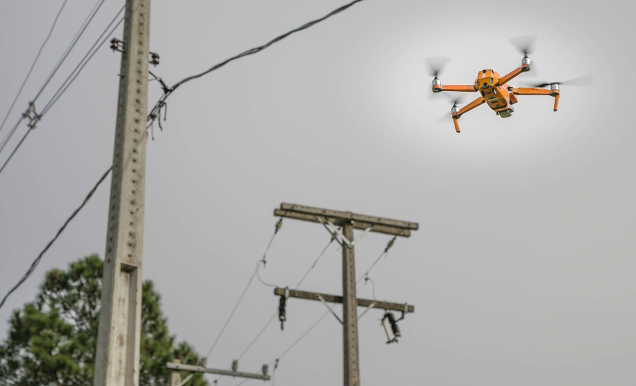 Copel amplia uso de drones para inspeção de redes de energia. Foto:Daniel Cavalheiro/Copel