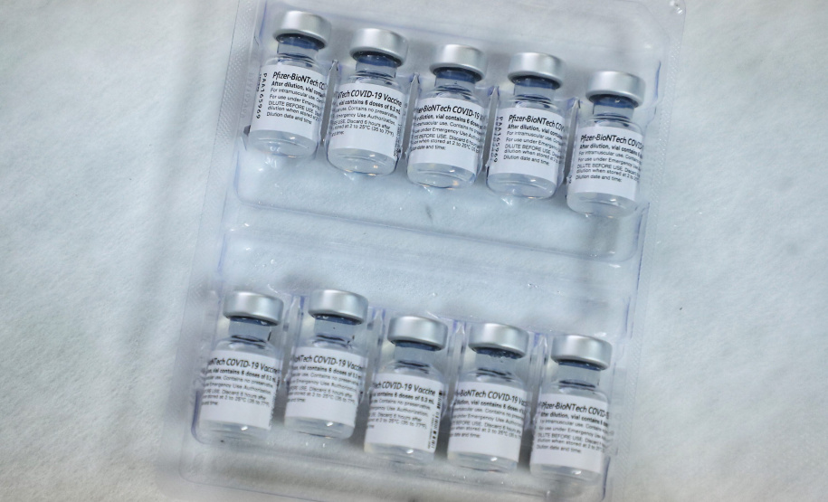 80% das cidades do Paraná já imunizam pessoas até 30 anos Foto: Jose Fernando Ogura /AEN