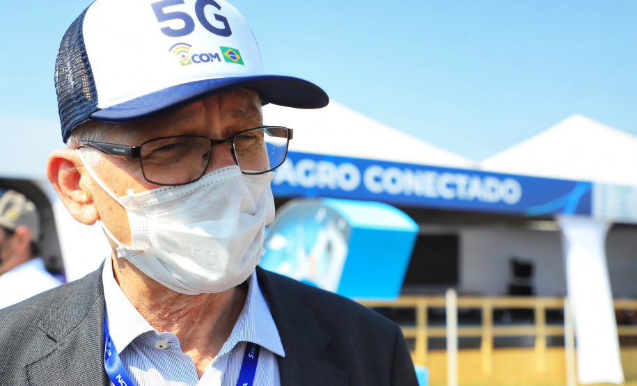 O governador Carlos Massa Ratinho Junior participou da apresentação de soluções tecnológicas para o agronegócio que se beneficiarão do 5G. A iniciativa faz parte da série de projetos-piloto de conectividade promovida pelo Ministério das Comunicações (Mcom). Na foto, o secretário estadual da Agricultura e do Abastecimento, Norberto Ortigara  -  Londrina, 12/08/2021  -  Foto: José Fernando Ogura/AEN