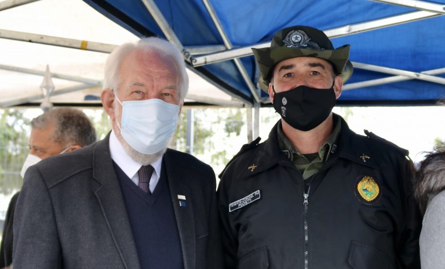 Vice-governador entrega seis veículos para operações da PM no Litoral  Foto: Camila Tonett/Vicegovernadoria