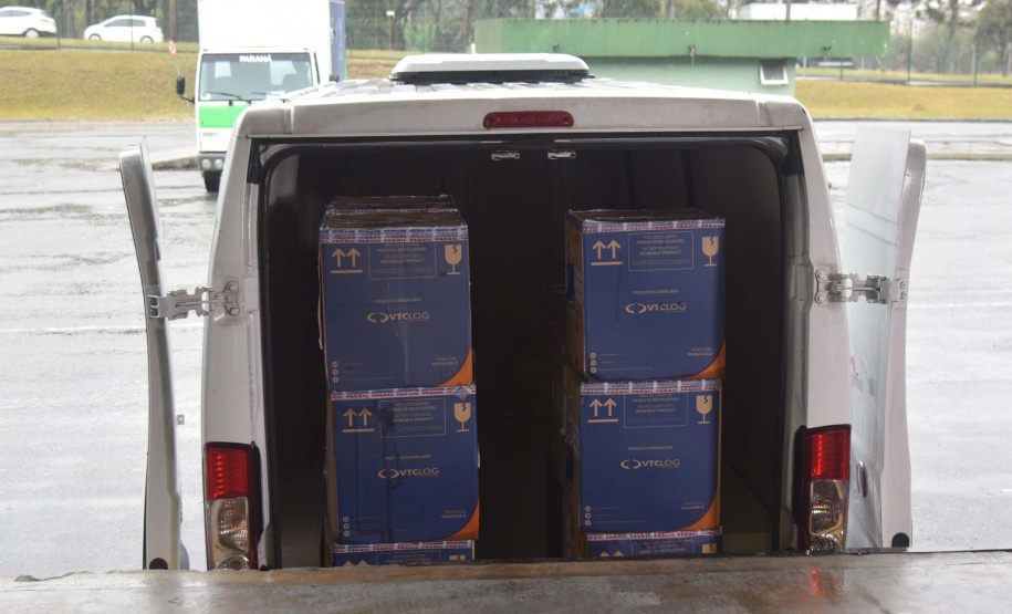 Paraná recebe mais 191,4 mil vacinas contra a Covid-19; distribuição começa neste sábado. Foto: Américo Antonio/SESA