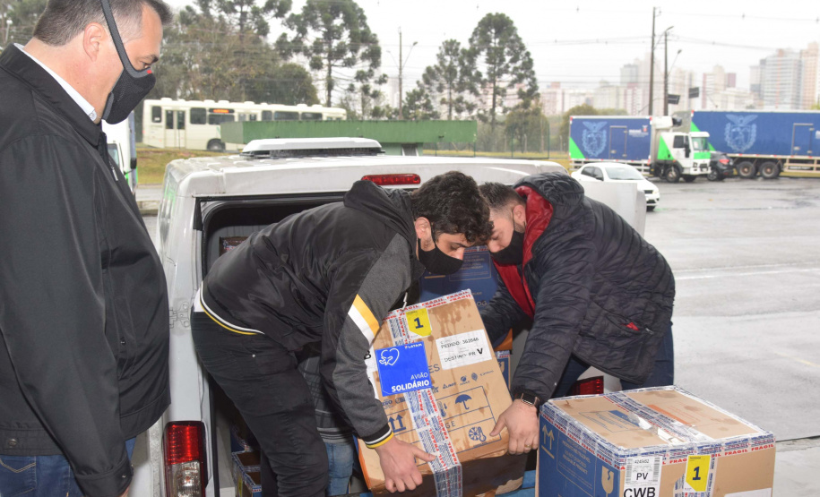 Paraná recebe mais 191,4 mil vacinas contra a Covid-19; distribuição começa neste sábado. Foto: Américo Antonio/SESA