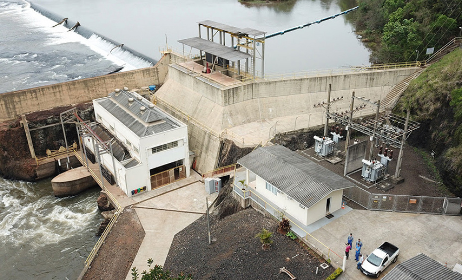 A Copel iniciou a modernização da Central Geradora Hidrelétrica (CGH) Chopim I ? primeira usina construída pela empresa durante a concepção do plano de eletrificação do Paraná, entre os anos de 1961 e 1965. Pequena para os padrões atuais, a usina Chopim I teve um papel muito relevante no desenvolvimento dos municípios do sudoeste do Estado quando começou a operar, em 1963.    -  Curitibq, 13/08/2021  -  Foto: Copel
