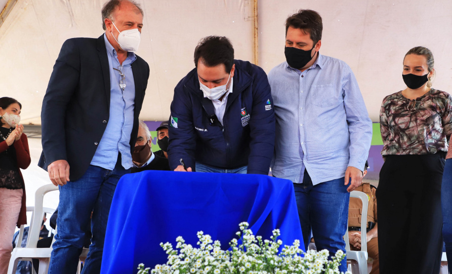 Governador Carlos Massa Ratinho Junior entrega moradias em Itaguajé - Itaguajé, 13/08/2021 - Foto: José Fernando Ogura/AEN