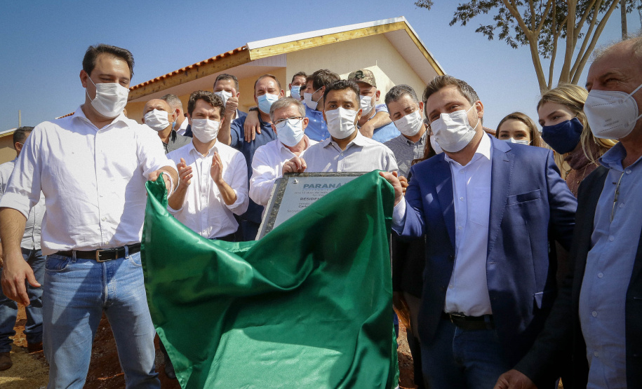 13.08.2021 Em Centenário do Sul, governador Carlos Massa Ratinho Junior entrega 30 casas populares gratuitamente a famílias em vulnerabilidade social
Foto Gilson Abreu/AEN