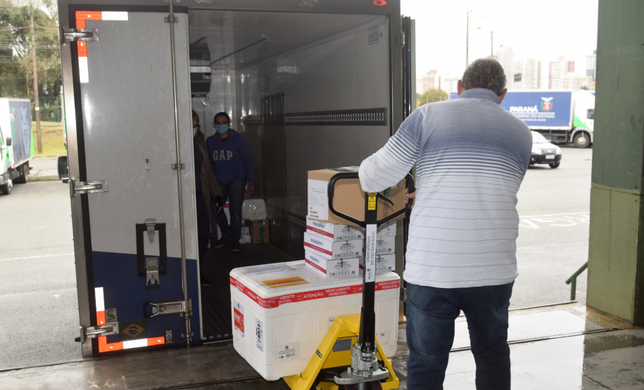 Estado inicia distribuição de mais 131,9 mil vacinas contra a Covid-19; veja divisão
Foto: Américo Antonio/SESA