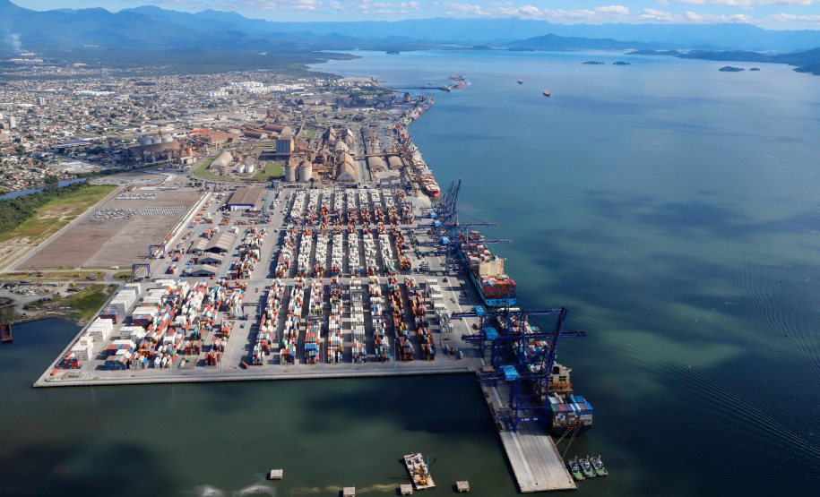 A balança do comércio realizado pelos Portos do Paraná no acumulado de janeiro a julho deste ano registra superávit de US$ 2,6 bilhões. - Paranaguá, 16/08/2021  -  Foto: Rodrigo Félix Leal/Infraestrutura