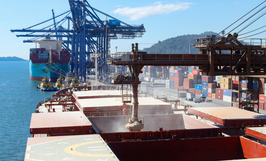 Movimentação geral de cargas cresce 13% em julho nos Portos do Paraná - Foto: Rodrigo Félix Leal