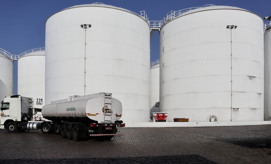 Movimentação geral de cargas cresce 13% em julho nos Portos do Paraná - Foto: Claudio Neves