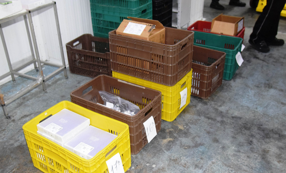 A Secretaria de Estado da Saúde (Sesa) iniciou nesta segunda-feira (16) a distribuição de mais 283.700 vacinas contra a Covid-19 para as 22 Regionais de Saúde do Paraná.  -  Curitiba, 16/08/2021  -  Foto: Américo Antonio/SESA