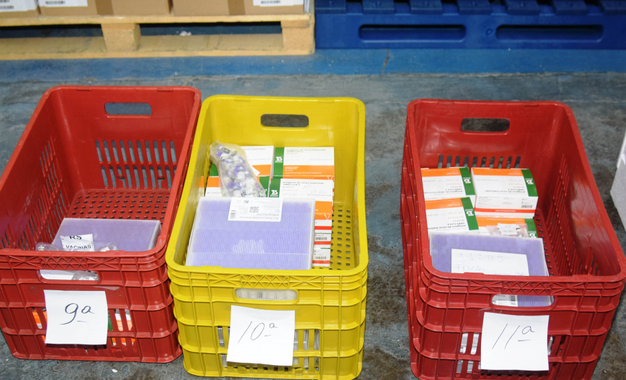 A Secretaria de Estado da Saúde (Sesa) iniciou nesta segunda-feira (16) a distribuição de mais 283.700 vacinas contra a Covid-19 para as 22 Regionais de Saúde do Paraná.  -  Curitiba, 16/08/2021  -  Foto: Américo Antonio/SESA