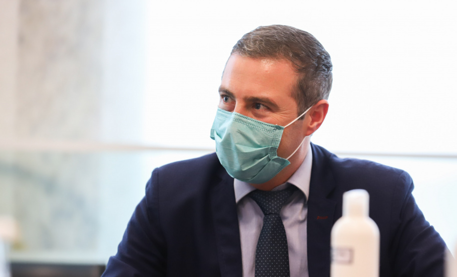 Aerp O governador Carlos Massa Ratinho Junior recebe  nesta segunda-feira (16),  o presidente da Copel, Daniel Slaviero e  Caique Agustini (foto)  presidente da AERP  para renovaçao de convenio.16/08/2021 - Foto: Geraldo Bubniak/AEN