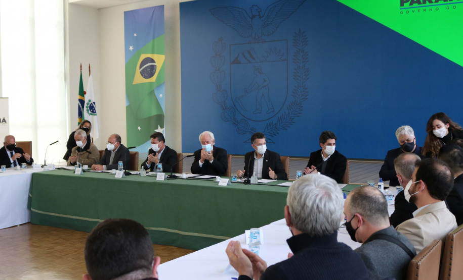 Lançado nesta segunda-feira (16) pelo vice-governador Darci Piana, a poroposta do Programa de Apoio às Vocações Regionais Sustentáveis (VRS) é agregar valor e abrir mercados a produtos típicos paranaenses, produzidos de forma sustentável e de maneira tradicional. Foto: Camila Tonett