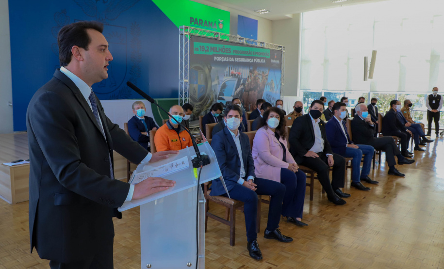 Segurança O governador Carlos Massa Ratinho Junior anuncia nesta terça-feira (17) o pagamento das promoções e progressões dos profissionais vinculados à Secretaria de Estado da Segurança Pública.Foto: Ari Dias/ AEN.