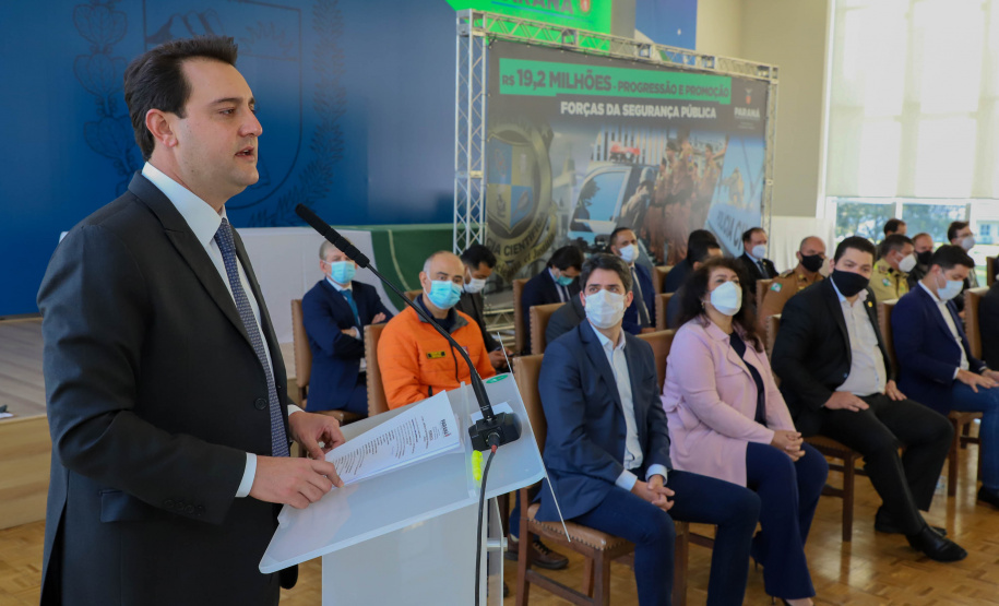 Segurança O governador Carlos Massa Ratinho Junior anuncia nesta terça-feira (17) o pagamento das promoções e progressões dos profissionais vinculados à Secretaria de Estado da Segurança Pública.Foto: Ari Dias/ AEN.