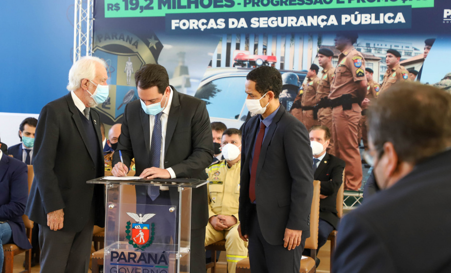 Segurança O governador Carlos Massa Ratinho Junior anuncia nesta terça-feira (17) o pagamento das promoções e progressões dos profissionais vinculados à Secretaria de Estado da Segurança Pública.Foto: Ari Dias/ AEN.