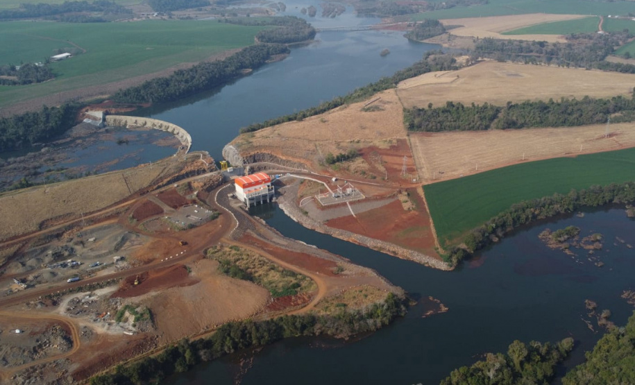 A terceira unidade geradora de energia na casa de força principal da Pequena Central Hidrelétrica Bela Vista começou a operar comercialmente esta semana. A usina está instalada no rio Chopim, entre os municípios de Verê e São João, no sudoeste do Paraná.  -  Curitiba, 17/08/2021  -  Foto: Copel