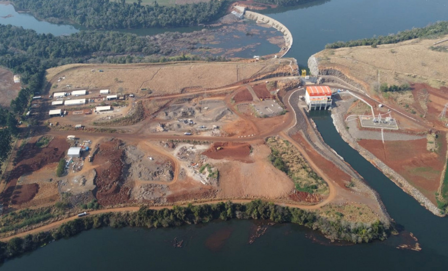 A terceira unidade geradora de energia na casa de força principal da Pequena Central Hidrelétrica Bela Vista começou a operar comercialmente esta semana. A usina está instalada no rio Chopim, entre os municípios de Verê e São João, no sudoeste do Paraná.  -  Curitiba, 17/08/2021  -  Foto: Copel