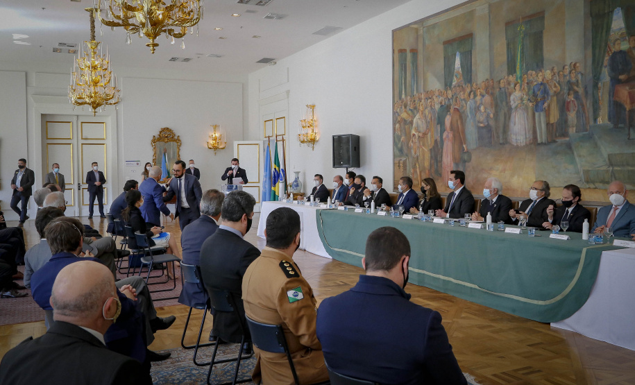 Governador Carlos Massa Ratinho Junior, durante cerimônia de posse do advogado paranaense Tracy Reinaldet, como representante brasileiro no Comitê Permanente da América Latina para a Prevenção do Crime (COPLAD), da ONU. - Curitiba, 17/08/2021 - Foto Gilson Abreu/AEN