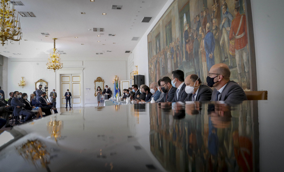 Governador Carlos Massa Ratinho Junior, durante cerimônia de posse do advogado paranaense Tracy Reinaldet, como representante brasileiro no Comitê Permanente da América Latina para a Prevenção do Crime (COPLAD), da ONU. - Curitiba, 17/08/2021 - Foto Gilson Abreu/AEN