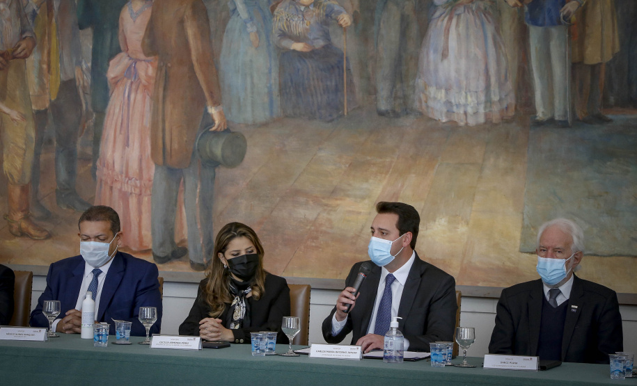 Governador Carlos Massa Ratinho Junior, durante cerimônia de posse do advogado paranaense Tracy Reinaldet, como representante brasileiro no Comitê Permanente da América Latina para a Prevenção do Crime (COPLAD), da ONU. - Curitiba, 17/08/2021 - Foto Gilson Abreu/AEN