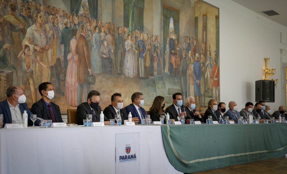 Governador Carlos Massa Ratinho Junior, durante cerimônia de posse do advogado paranaense Tracy Reinaldet, como representante brasileiro no Comitê Permanente da América Latina para a Prevenção do Crime (COPLAD), da ONU. - Curitiba, 17/08/2021 - Foto Gilson Abreu/AEN