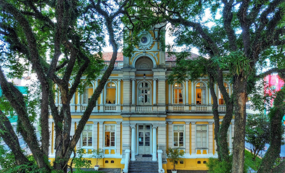 O governador Carlos Massa Ratinho Junior sancionou a lei 10.651 que cria o Dia Estadual do Patrimônio Cultural, a ser comemorado anualmente em 17 de agosto.   -  Curitiba, 17/08/2021  -  Foto: José Fernando Ogura/AEN