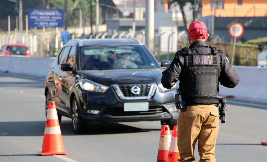 Polícia Rodoviária do Paraná usa tecnologia para otimizar registro de autuações de trânsito  - Foto: Soldado Adilson Voinaski Afonso