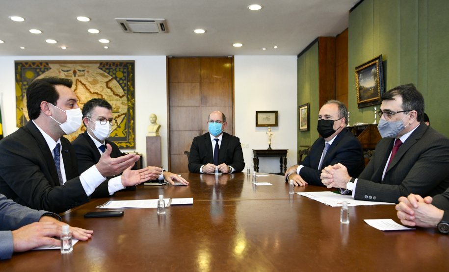 Governador apresenta participação do Paraná na Expo Dubai para ministro das Relações Exteriores   foto: Arthur Max/MRE