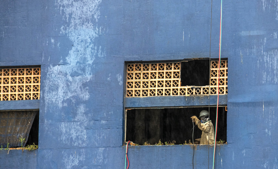 Silo será demolido para dar mais espaço operacional ao Porto de Paranaguá - Paranaguá, 19/08/2021 - Foto: Claudio Neves/Portos do Paraná