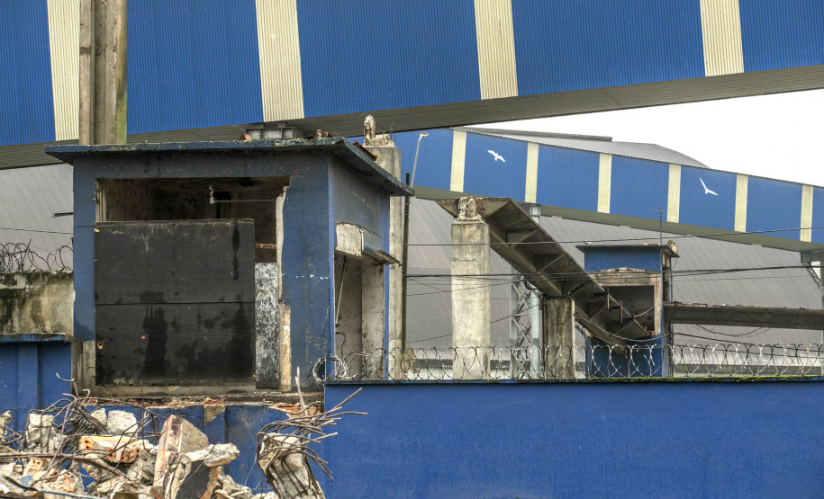 Silo será demolido para dar mais espaço operacional ao Porto de Paranaguá - Paranaguá, 19/08/2021 - Foto: Claudio Neves/Portos do Paraná