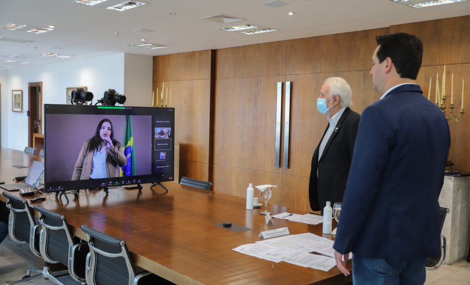 Pacto 1 Infancia O governador Carlos Massa Ratinho Junior participa nesta quinta-feira (19) da cerimônia de adesão dos estados do Sul do Brasil ao Pacto Nacional pela Primeira Infância. A iniciativa, criada pelo Conselho Nacional de Justiça (CNJ), promove seminários temáticos para sensibilizar profissionais do sistema de justiça sobre o Marco Legal da Primeira Infância. 19/08/2021 - Foto: Geraldo Bubniak/AEN