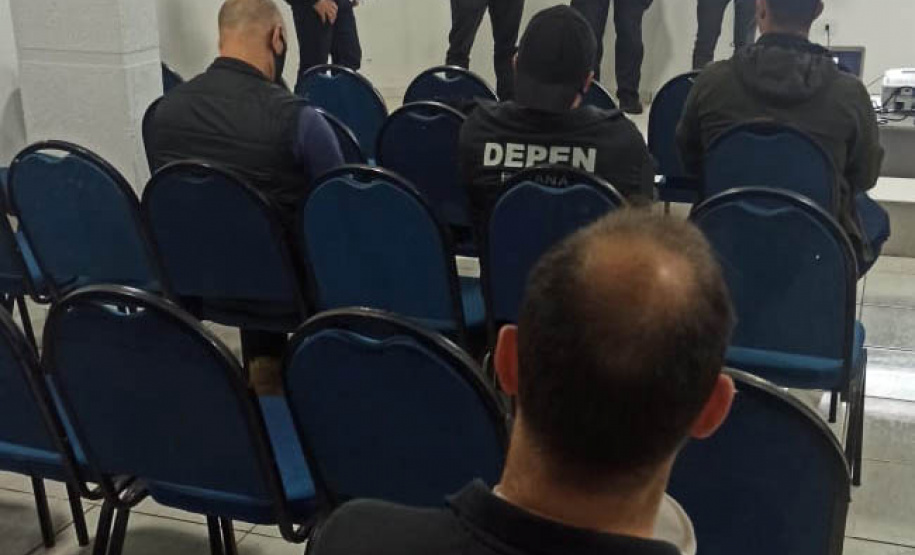 Agentes penitenciários do Departamento Penitenciário do Paraná participaram do curso Noções de Inteligência Penitenciária, promovida pela Escola de Formação e Aperfeiçoamento Penitenciário (Espen). Dividido em etapas, o curso teve término na última semana, em Curitiba.  -  Curitiba, 19/08/2021  -  Foto: Depen-Paraná