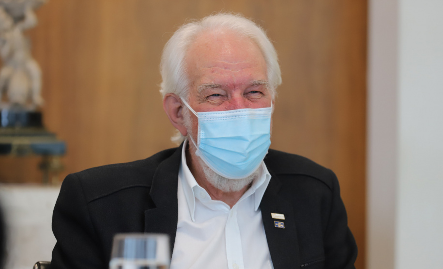 O governador Carlos Massa Ratinho Junior recebe  nesta quinta-feira (19) o Presidente nacional do Sebrae, Carlos do Carmo Andrade Melles, o presidente do Conselho Deliberativo do Sebrae/PR, Fernando Moraes e  o Diretor Superintendente - Sebrae/PR Vitor Roberto Tioqueta. O vice-governador Darci Piana acompanha a agenda. 19/08/2021 - Foto: Geraldo Bubniak/AEN