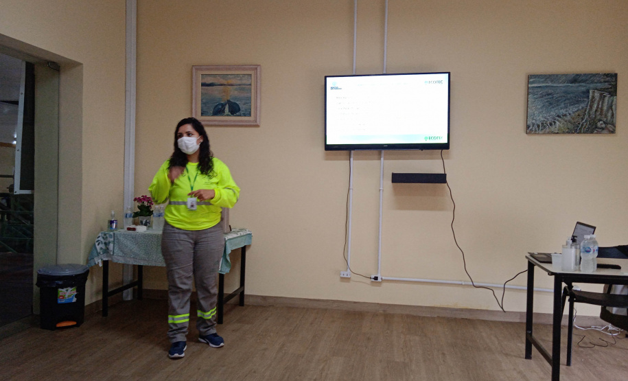 Lideranças comunitárias apoiam Portos do Paraná na implantação do PRAD - Programa vai recuperar áreas degradadas da baía de Antonina e região, com ênfasenas bacias hidrográficas dos rios Cacatu, Faisqueira, Cachoeira e Pequeno  - Paranaguá, 20/08/2021  -  Foto: Fotos Portos do Paraná/Ecotec